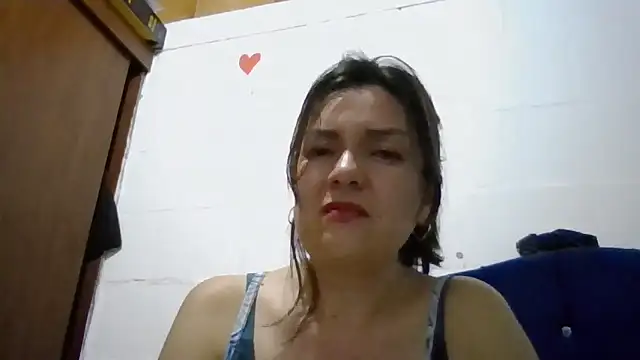 princessbella93's cam snapshot