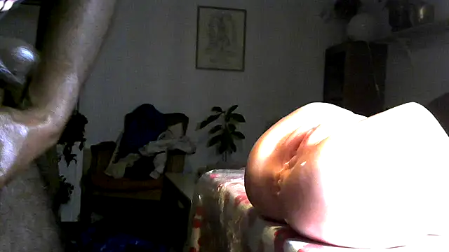 frenchblackc31's cam snapshot