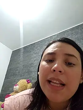 LizzRouse's cam snapshot