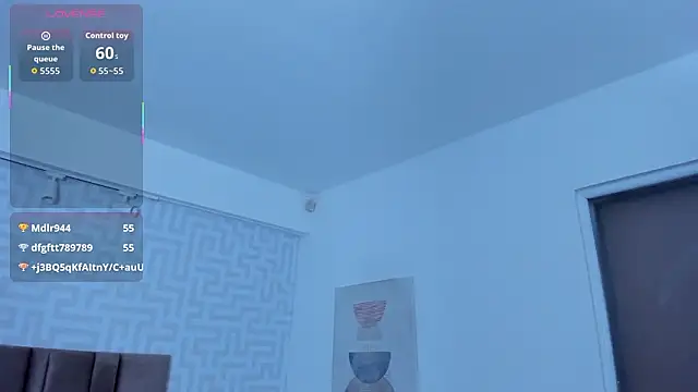 naishaa_'s cam snapshot