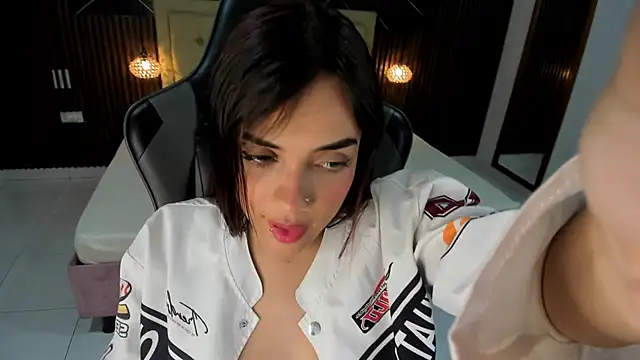 Lolly_18's cam snapshot