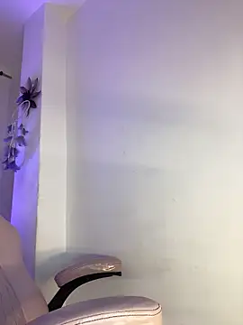 Mia_royal's cam snapshot