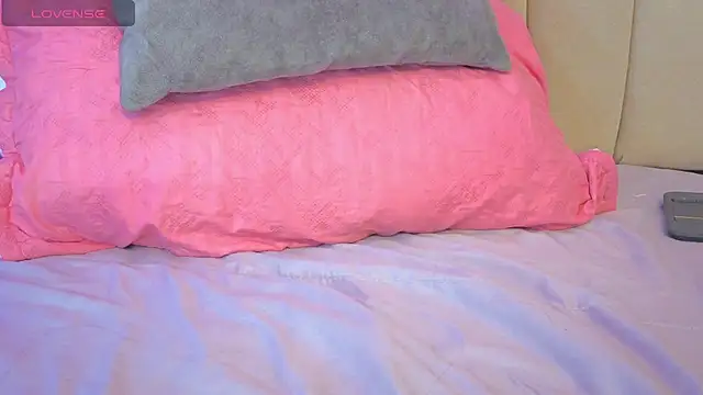 Esmeralda_Candy's cam snapshot