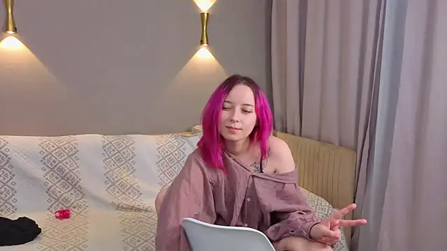 InaAlejandro's cam snapshot