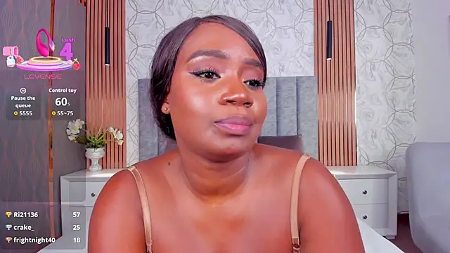 Britanymooree's cam snapshot