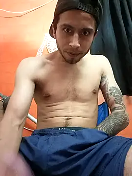 Mich_Stev9524's cam snapshot