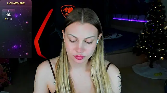 BiMolly's cam snapshot