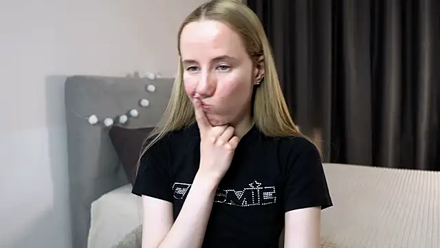 Cassie_Kelman's cam snapshot