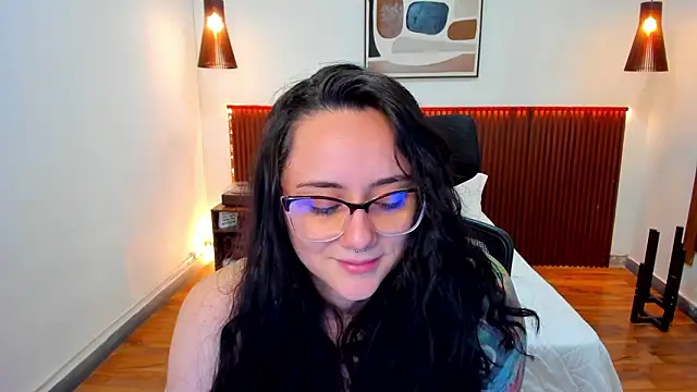 KatherineBond's cam snapshot