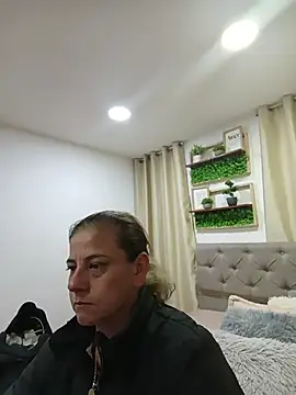 sasi_luna's cam snapshot