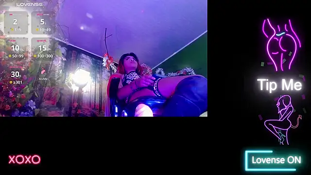 Adriana_Rodriguez_ live sex cam