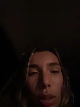 VENUSMOON777's cam snapshot