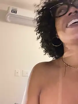 dianagolley420's cam snapshot