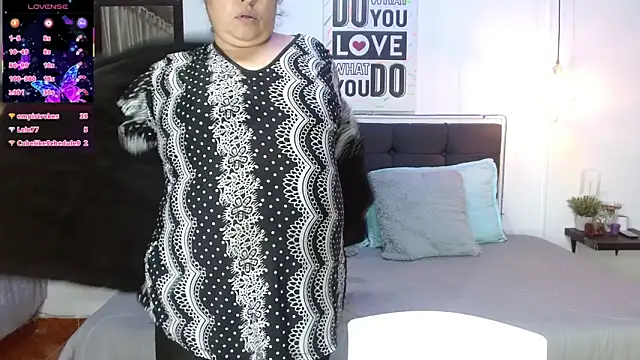 Keyla01_'s cam snapshot