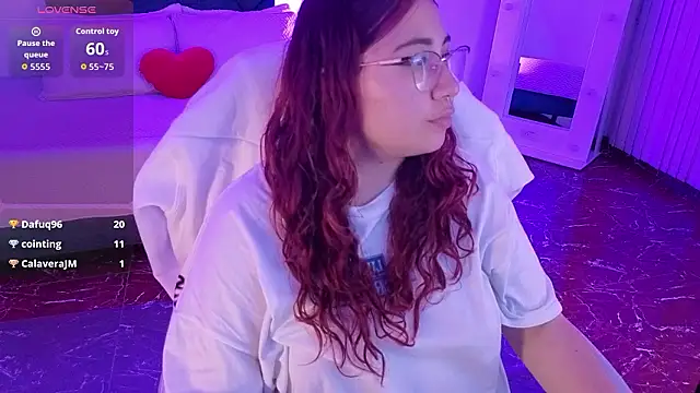 littlee_red's cam snapshot