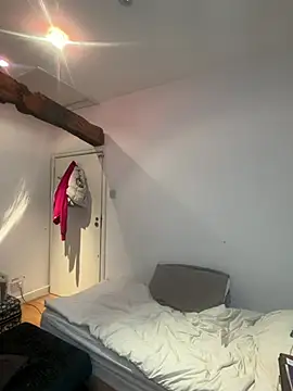 AliceDx's cam snapshot