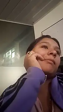 Charis_21's cam snapshot