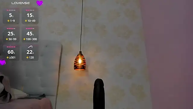 CIELO_BANKS's cam snapshot