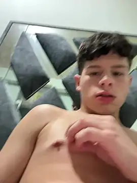 Andy12912 live sex cam