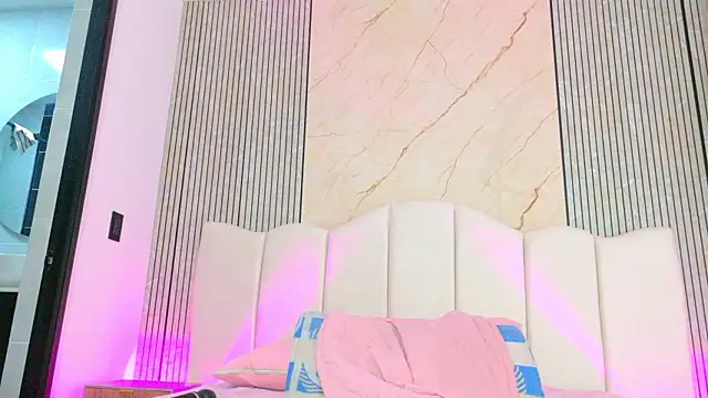 sh_malala's cam snapshot