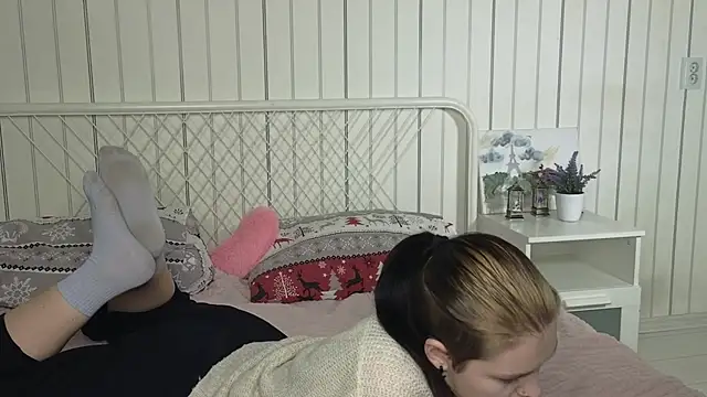 BevHanni's cam snapshot