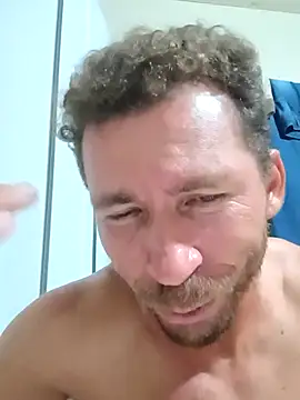 RobertoLuiz84 live sex cam