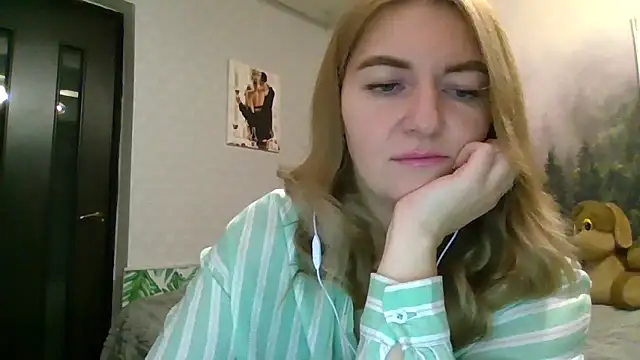 CandyOLimeX live sex cam