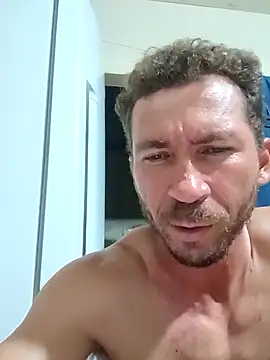 RobertoLuiz84's cam snapshot