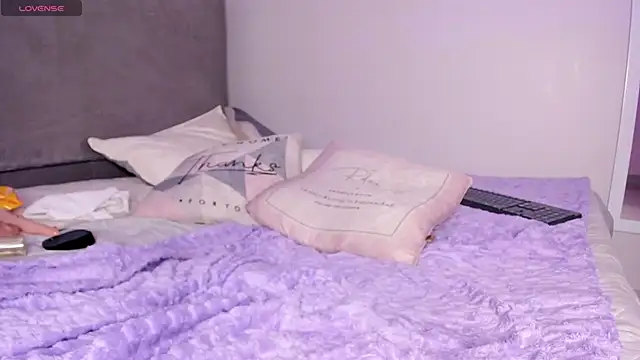 KIMAPRIL's cam snapshot