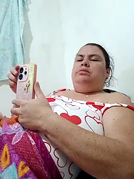 yaneth_'s cam snapshot