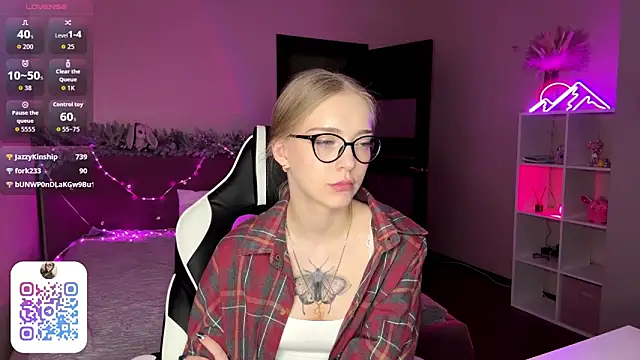 EvaPeace's cam snapshot