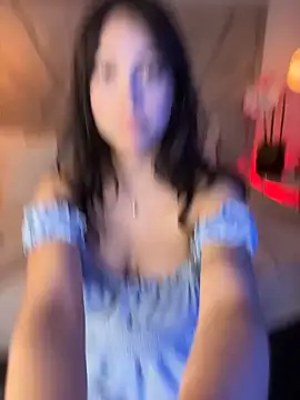 TeaseDollXXX's cam snapshot