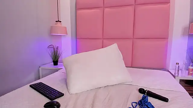 JulianaValencia's cam snapshot