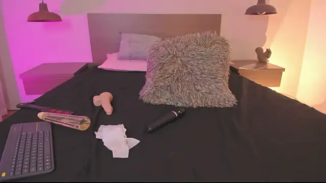 Katyrousee's cam snapshot