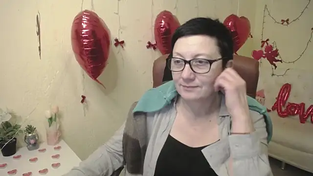 EmilyL0ve's cam snapshot