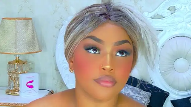 TianahGlow's cam snapshot