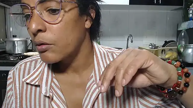 kateleyagrey's cam snapshot