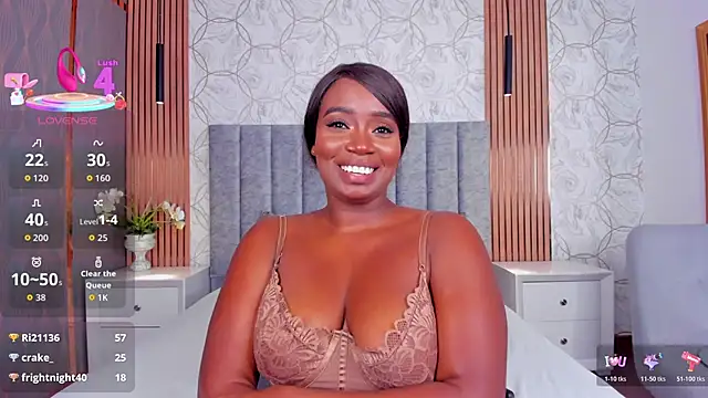 Britanymooree's cam snapshot