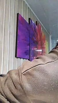 KamyGlam's cam snapshot