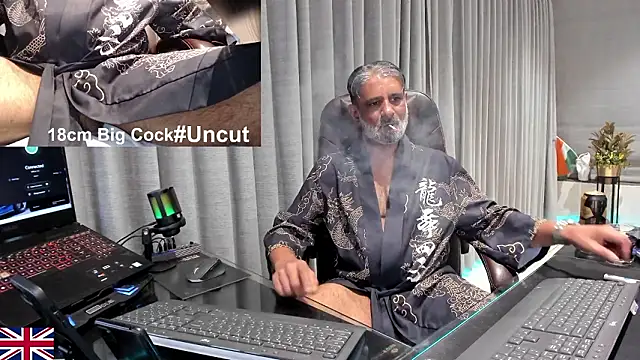 OnlineBossUK live sex cam