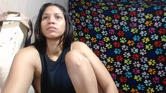 ELIZABET2-'s cam snapshot