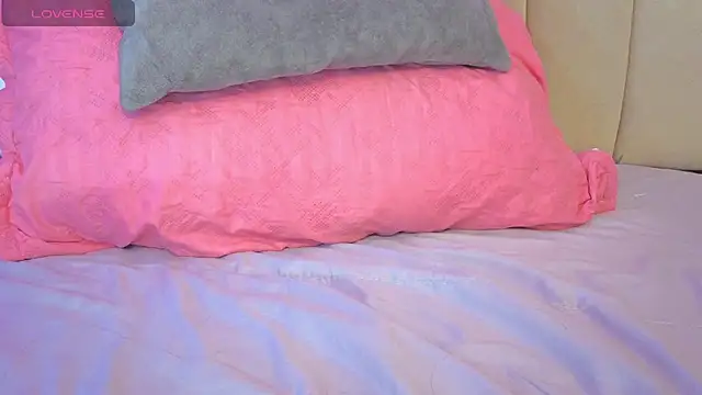 Esmeralda_Candy's cam snapshot