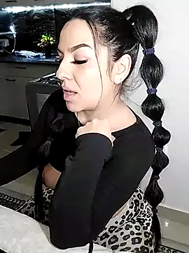 hot-babygirl's cam snapshot