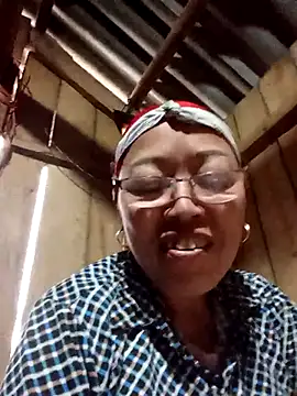 Agnes-baby's cam snapshot