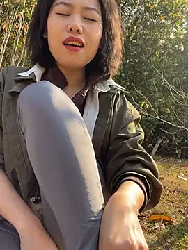 Eliza-E's cam snapshot