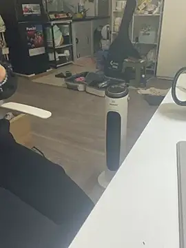 Mina048's cam snapshot