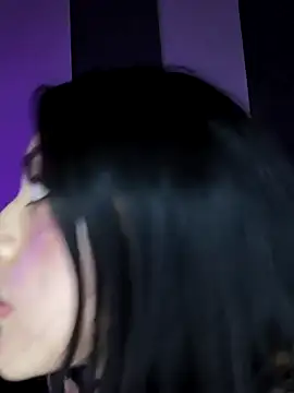 Mazikeen-- live sex cam