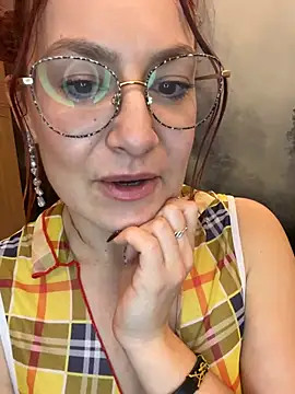 ladoucedu34's cam snapshot