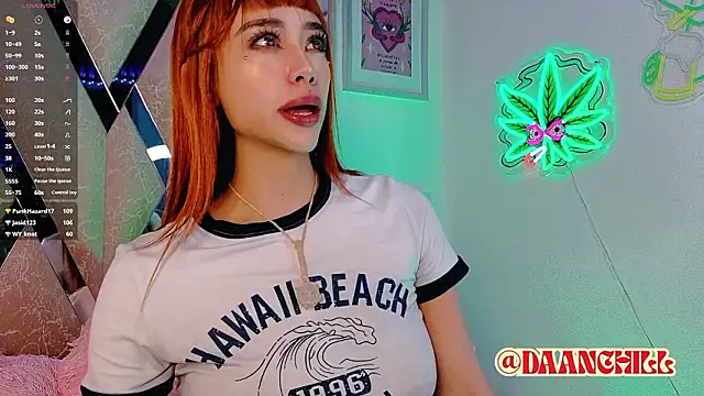 ScarlettRusso1's cam snapshot