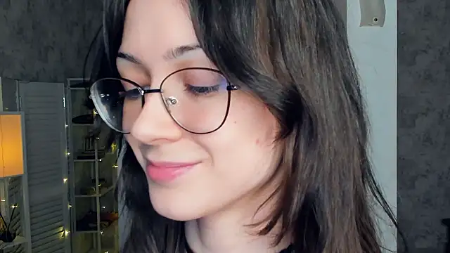 ReneeLippeatt live sex cam